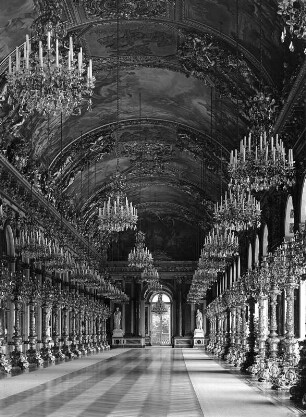 Chiemsee. Neues Schloss Herrenchiemsee (1878-1886; J. Hofmann, G. v. Dollmann). Große Spiegelgalerie