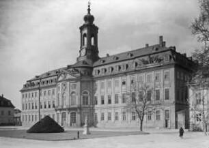 Wermsdorf, ehem. Jagdschloss Hubertusburg, Hauptgebäude, Hofansicht; Johann Christoph von Naumann