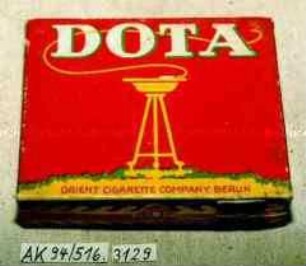 Pappschachtel für 20 Stück Zigaretten "DOTA" (Abbildung: großer Aschenbecher mit Standfuß und rauchender Zigarette)