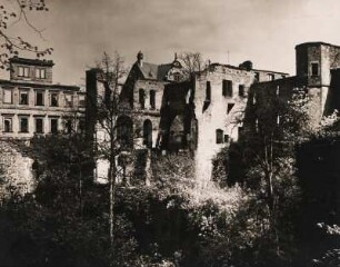 Heidelberg. Ansicht des westlichen Teils der Ruine des Heidelberger Schlosses