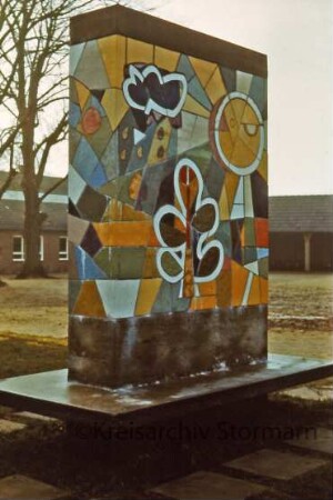 Schule: Wandmosaik (Harald Duwe)