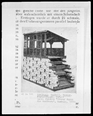 Modell der Mauer des römischen Kastells in Saalburg-Kastell