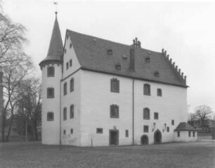 Netzschkau. Schloß (beg. um 1490, A. v. Westfalen ?; Fertigstellung nach 1626, H. Reinhart ). Ansicht von Südosten