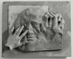 Relief mit Handabguss