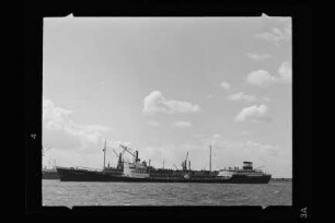Julius Schindler (1955), Russ, Ernst.- Schiffahrt- u. Assekuranz-Ges. E. Russ & Co., Hamburg