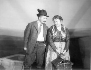 Rose Bernd. Drama von Gerhart Hauptmann. Staatsschauspiel Dresden, Neueinstudierung 14.10.1926 : Grethe Volckmar als Rose Bernd mit Friedrich Lindner als Christoph Flamm