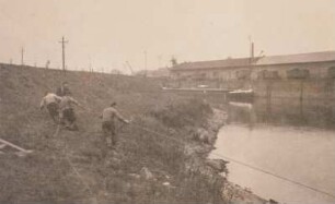 Riesa-Gröba, Fischer beim Hafenfischen