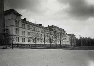 Dresden-Neustadt, Marienallee. Infanterieschule der Reichswehr. Kadettenhaus. Nordwestseite von Norden