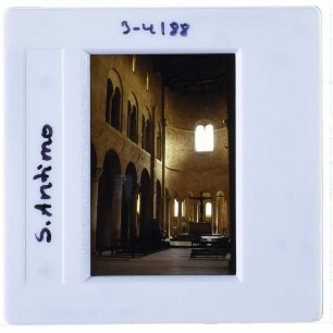 Castelnuovo dell'Abate, S. Antimo : Chor, Nordwand Mittelschiff