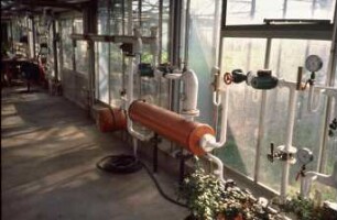 Fotografie: Gartenbautechnik, Gartenbautechnik-Gewächshaus, Heizung
