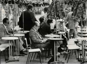 Straßencafé in Paris