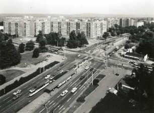 Dresden-Altstadt. Blick aus dem Wohnhochhaus, Grunaer Straße 24, über den Straßburger Platz nach Nordosten
