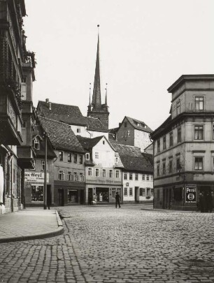 Kahla, Jenaer Straße, Blick von der Bachstraße zum Turm der Stadtkirche