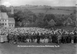 Turnfest zum 50-jähr. Jubiläum auf der Ziermann-Wiese : unklar das Datum, da der Verein 1867 gegründet sein soll?!