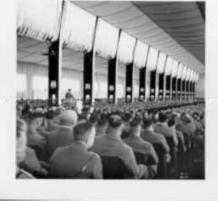 Raumbildband. Reichsparteitag der Arbeit. 100 Bilder. Rudolf Heß.