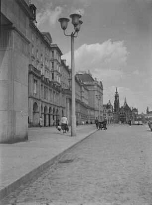 Dresden-Altstadt. Altmarkt. Blick zum Residenzschloss
