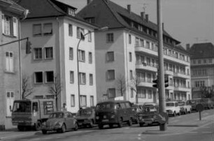 Freiburg: Verkehr mit LKW; in der Eschholzstraße (Ecke Ferdinand-Weiß-Straße)