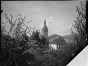 Waldulm Katholische Kirche Sankt Albin Gesamtansicht