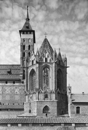 Deutschordensschloss — Hochschloss — Nordflügel — Burgkapelle Sankt Marien