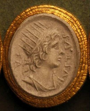 Profilkopf des Apollo mit einem Strahlendiadem (Daktyliothek, Erstes Mythologisches Tausend)