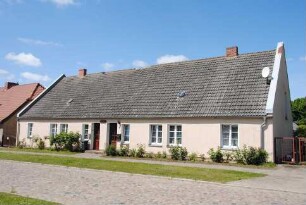 Wolfshagen, Uckerland, Kirchstraße 3 & 3 a & 5