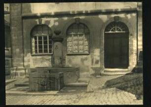 Rathaus. Laufbrunnen