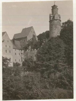 Hartenstein-Stein, Burg Stein, Bergfried von Süden