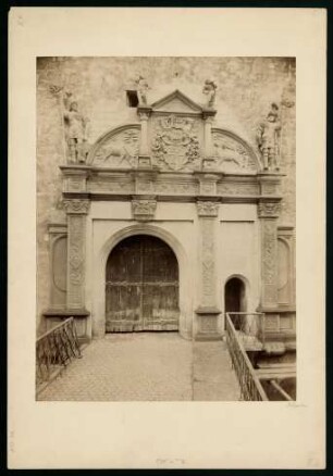 PB 6018, Inneres Schloßportal. Foto Sinner