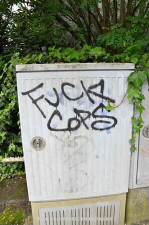 FuCK CoPS