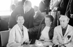 15. Tagung 1965 Physiker; Maikäferrede: Frau ?, Frau Dirac, Paul Dirac