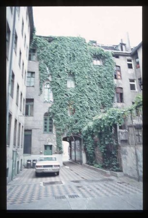 Diapositive: Dresdener Str. 123, 1983