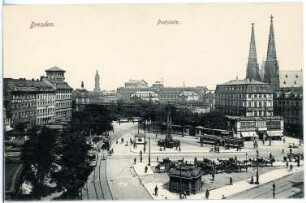 Dresden. Postplatz, rechts die Türme der Sophienkirche