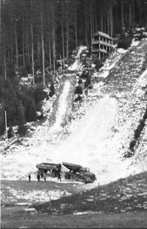 Neustadt: Deutsche Skimeisterschaften Nordische Kombination; Schneeanfahren zur Sprungschanze