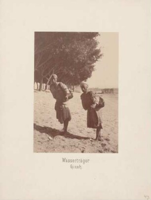 Wasserträger bei Gizeh in Ägypten