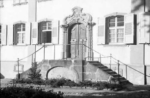 Waldkirch: Stadtpfarrkirche St. Margaretha; Peter Thumb; Portal im Pfarrhaus