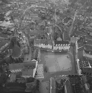 Marktplatz von Naumburg : Blickrichtung Westen