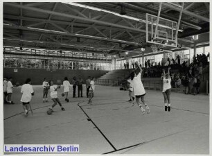 Gretel-Bergmann-Sporthalle; Rudolstädter Straße 77 (Wilmersdorf)