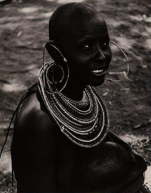 Massai-Frau (Tanganyika, Ostafrika)