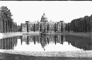 Potsdam, Stadtschloss, Lustgarten, Neptungruppe.