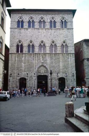 Palazzo Tolomei