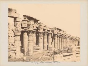 Tempel der Isis, Philae: Ansicht, Kolonnade vor dem Isistempel