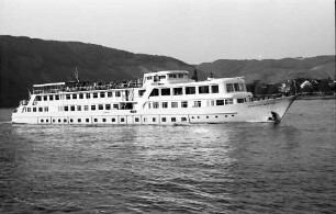 Boppard: M.S. Prinses Margriet, seitlich beim Anlegen