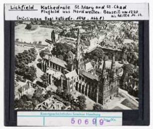 Lichfield: Kathedrale, Luftaufnahme aus NW