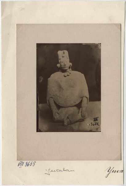 Reddish-yellow clay figure from the Jimeno Collection, 1881