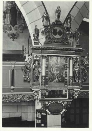 Ostpreußen. Tilsit. Deutsche Kirche. Innenansicht. Epitaph v. 1602 an einer Säule