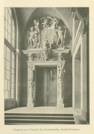 Eingang zur Vorhalle des Bundesraths, Portal Preussen