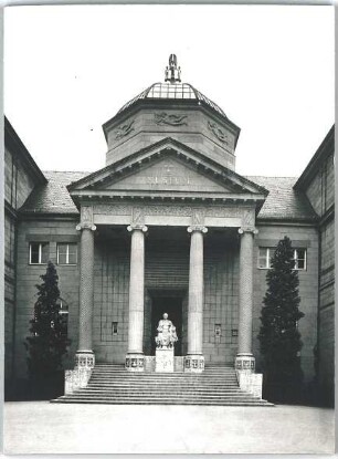 Fischer, Theodor; Wiesbaden; Museum - Haupteingang