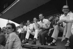 Fußballspiel des KSC gegen ESV Ingolstadt im Wildparkstadion
