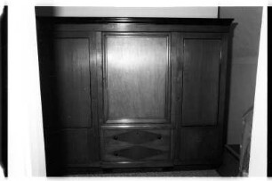 Schrank in einem Eingangsbereich