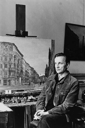 Der Maler Konrad Knebel in seinem Atelier